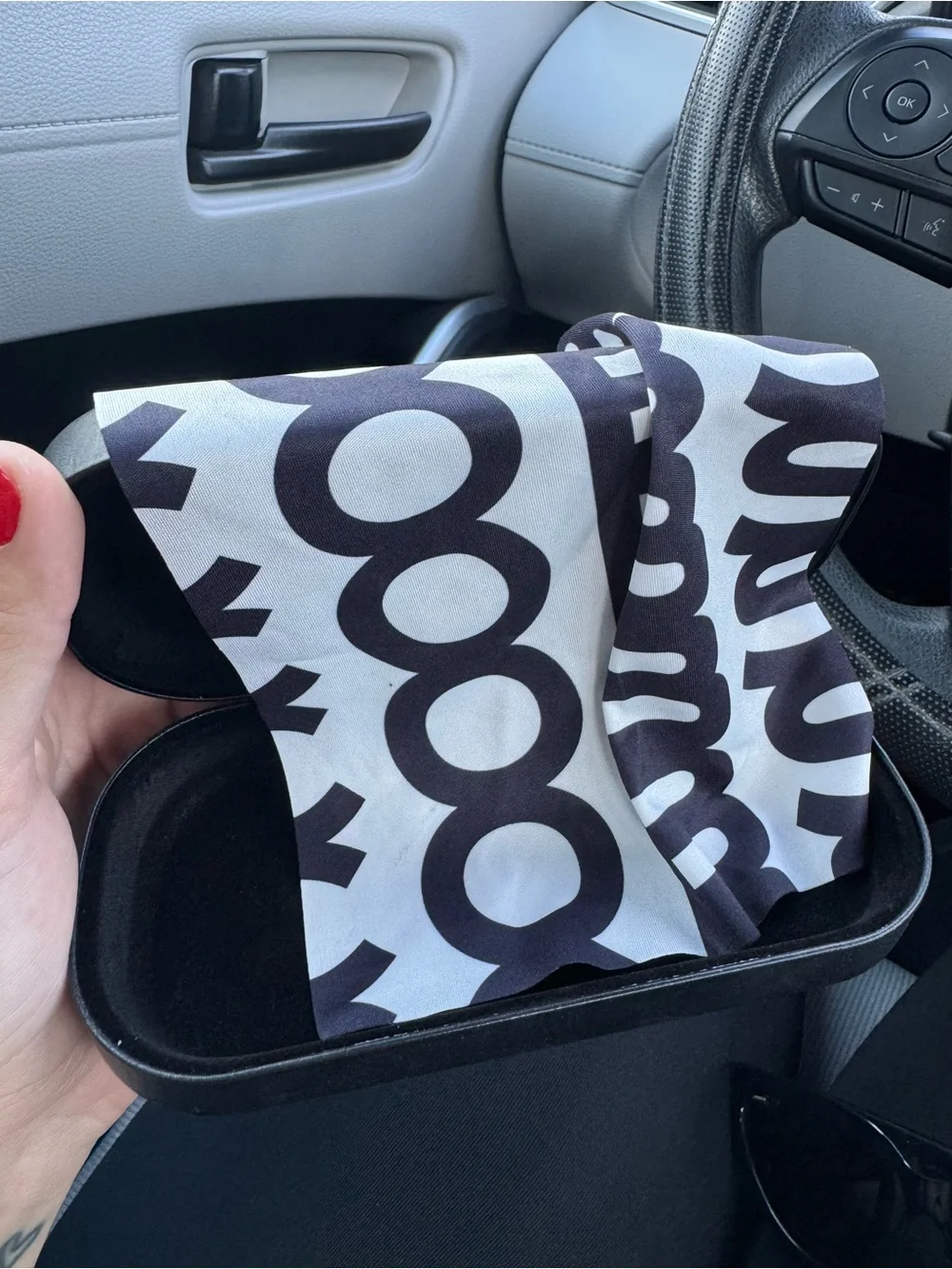 Marc Jacobs Glossy Black Oversized Cat-Eye Sunglasses